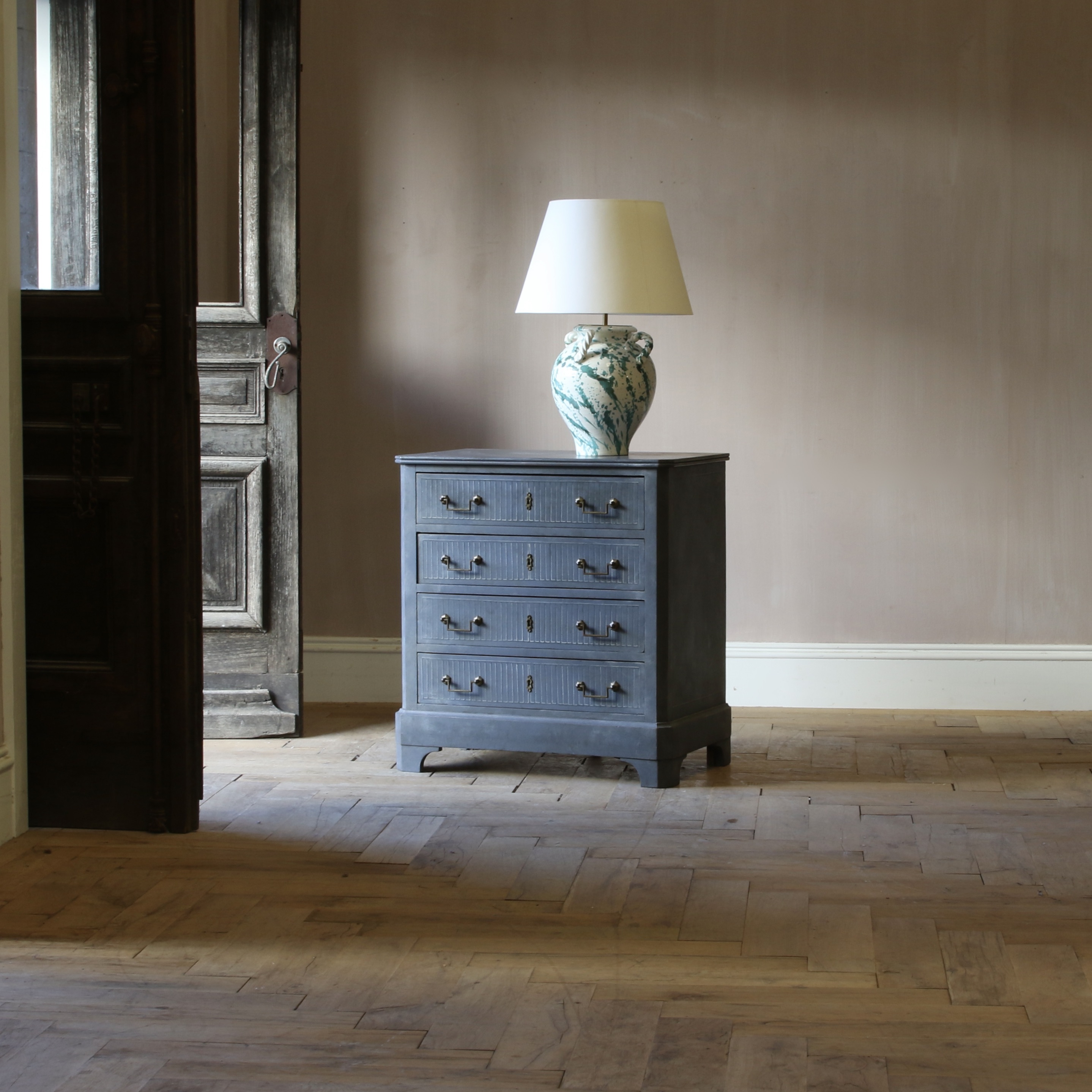 151-33 - Swedish Chest of Drawers